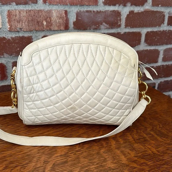 Bally Crossbody Quilted Bag Vintage White - Picture 13 of 16
